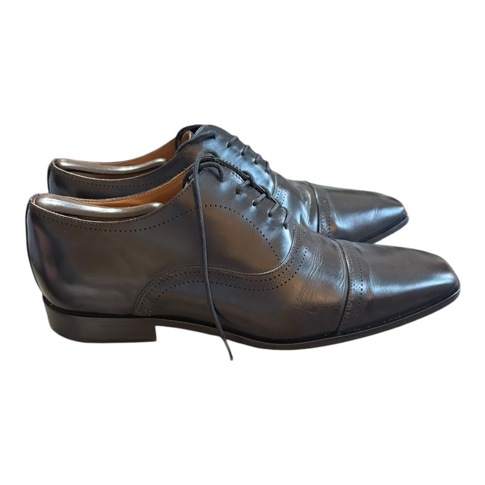 Flag Ltd black leather cap-toe Oxford dress shoes.
 Men's Dress Shoes - Picture 2 of 10